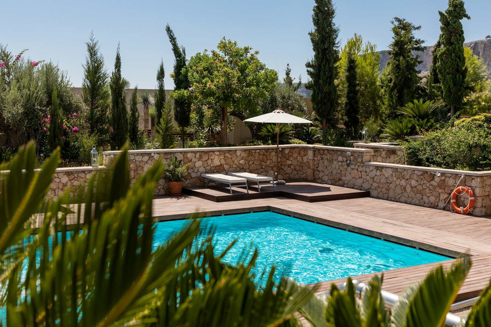 Arizona Custom Fiberglass Pools — Custom Pool Builder in Peoria